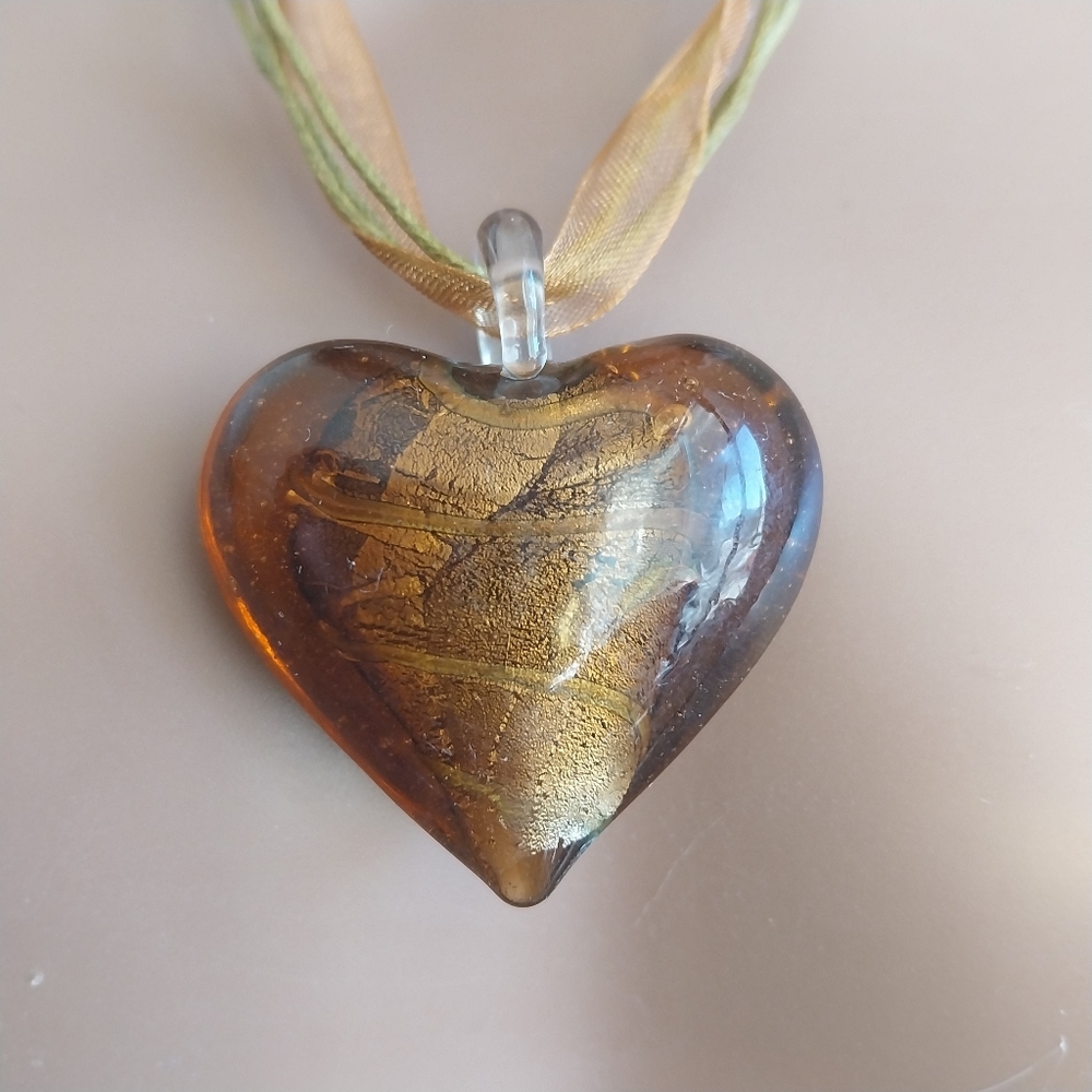 Glass Brown Heart Pendant Necklace - Picture 10 of 12